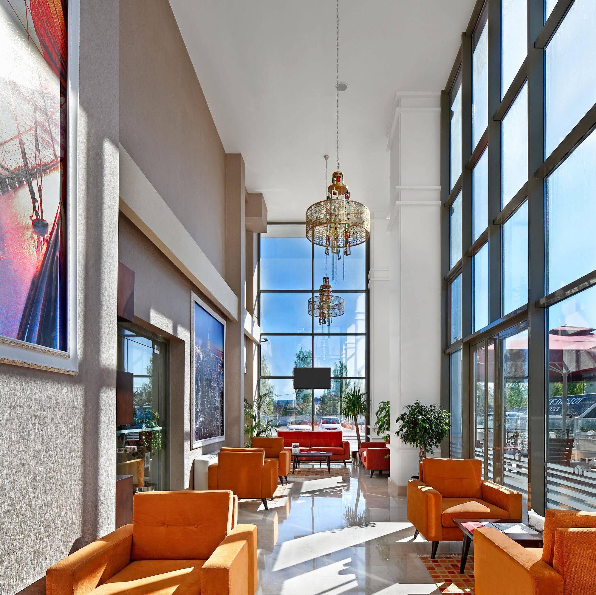 The Merlot Hotel Eskisehir Exterior photo
